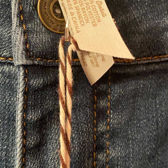 MATILDA JANE Sz 16 ladies jeans. NWT Length is 28! Stretchy straight legs! - Picture 4 of 5